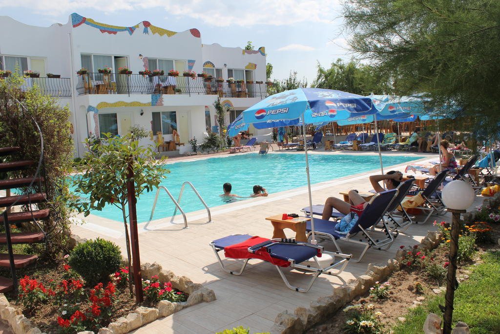Hotel Laguna 2*